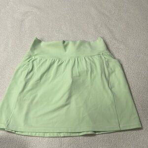 Athleta / Women’s skort / Size: M